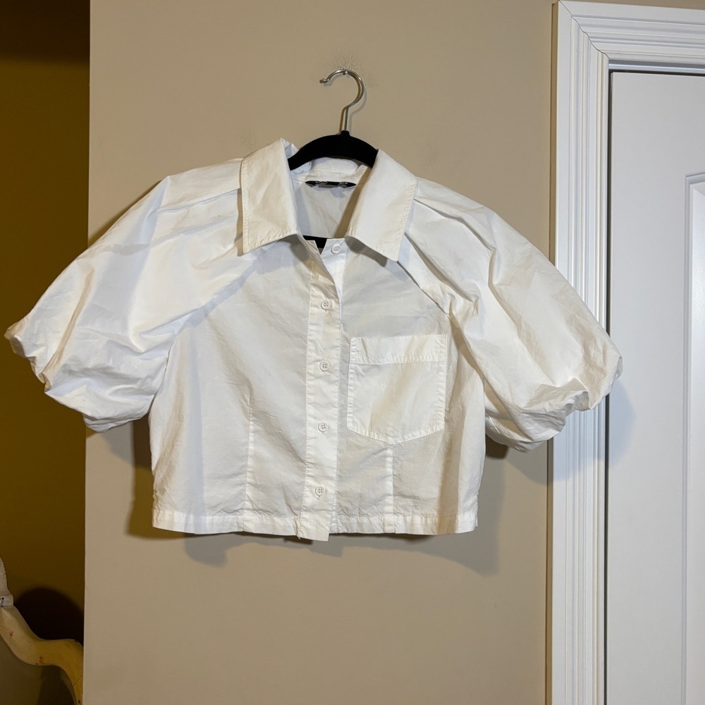 Steve Madden White Cropped Button-Front Shirt